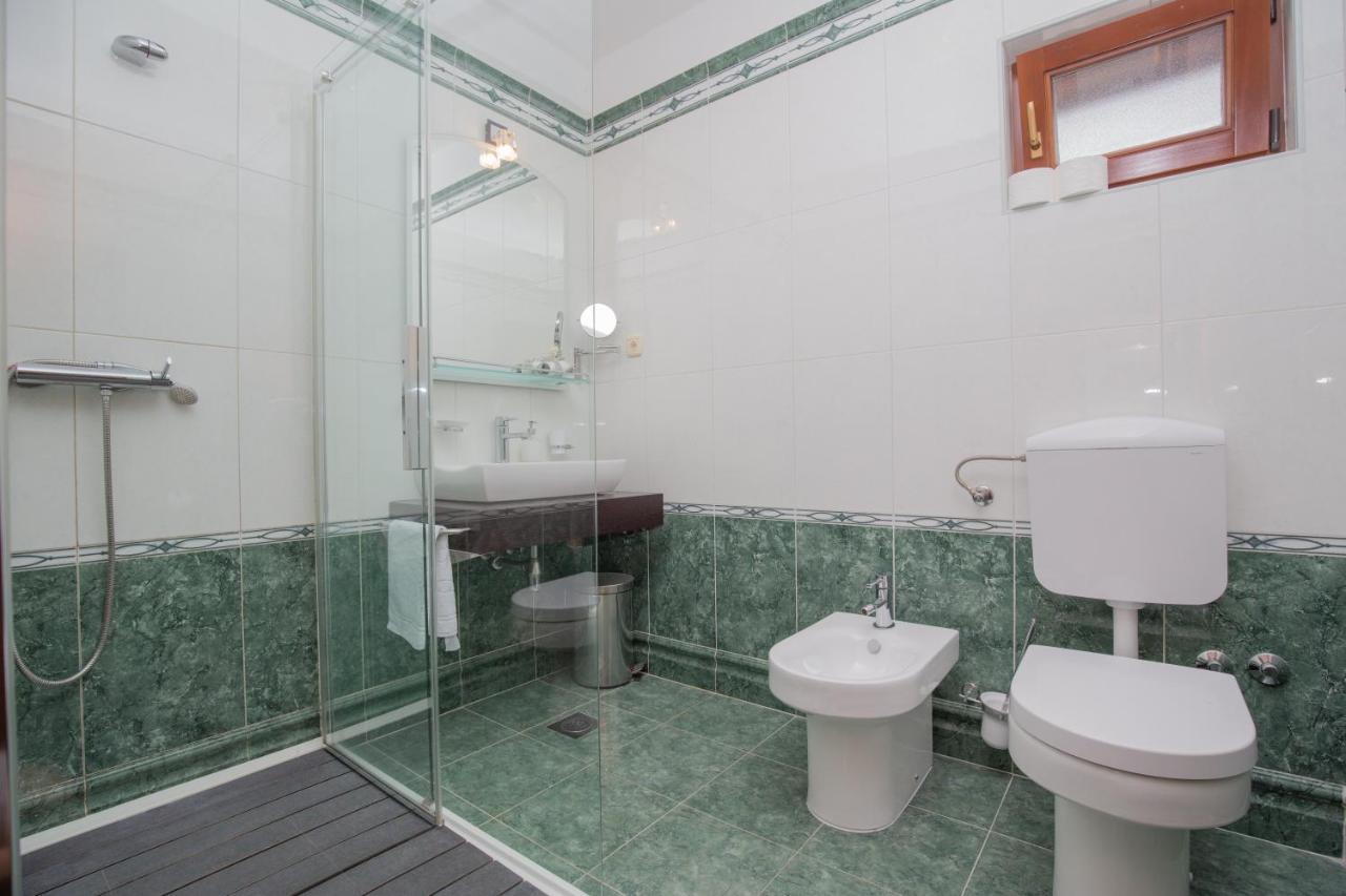 Rooms Plava Laguna Примоштен Экстерьер фото